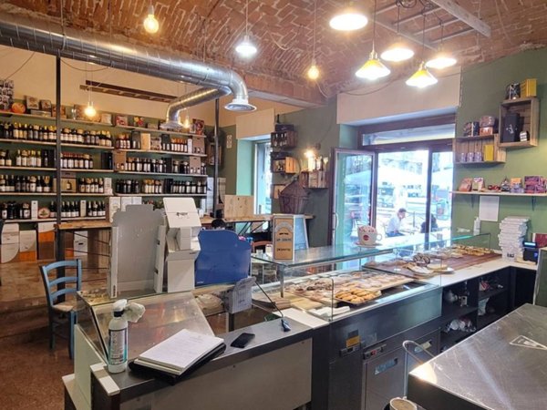 negozio in vendita a Torino in zona San Salvario