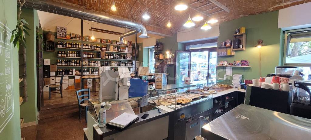 negozio in vendita a Torino in zona San Salvario