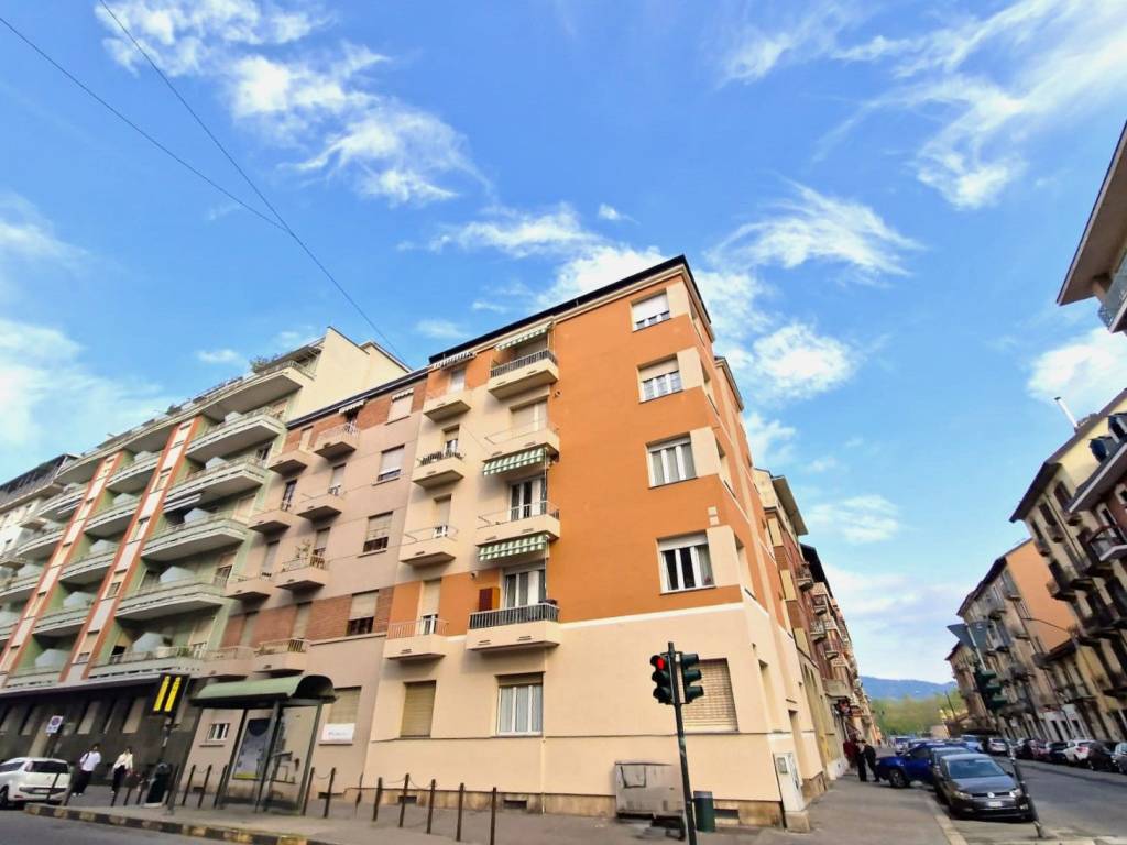 appartamento in vendita a Torino in zona Santa Rita