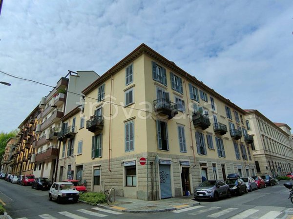 appartamento in vendita a Torino in zona Aurora