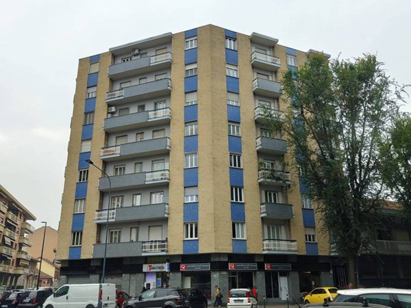 appartamento in vendita a Torino in zona Borgata Vittoria