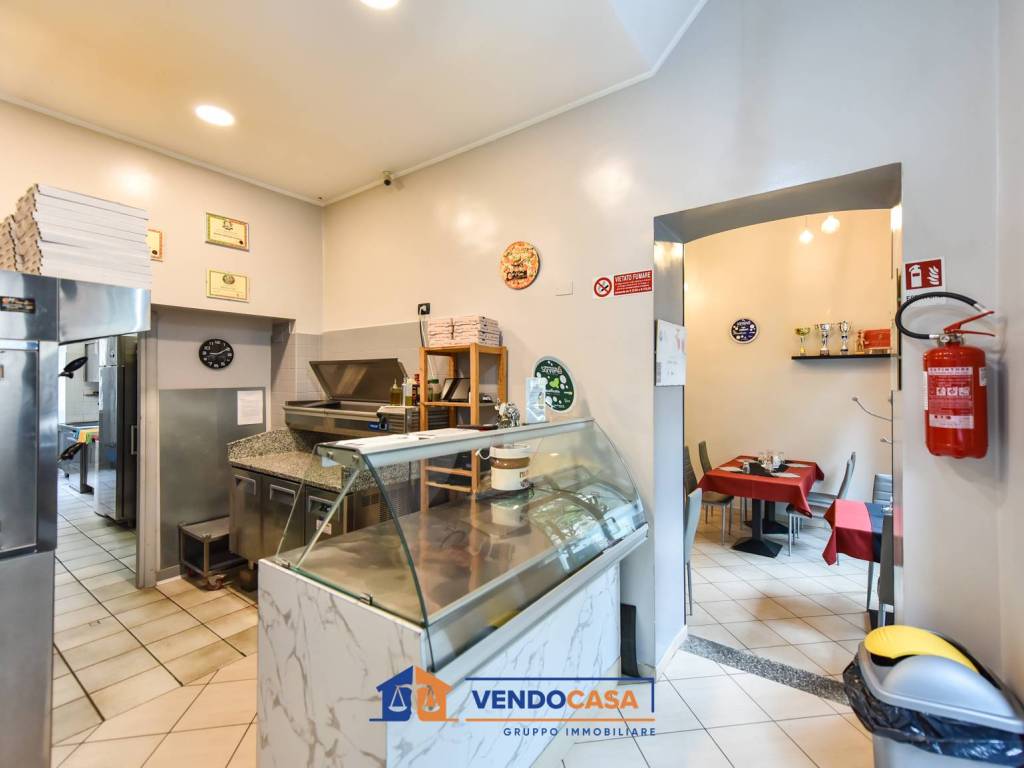 negozio in vendita a Torino in zona Pozzo Strada