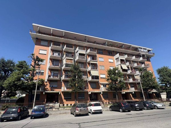 appartamento in vendita a Torino in zona Lucento