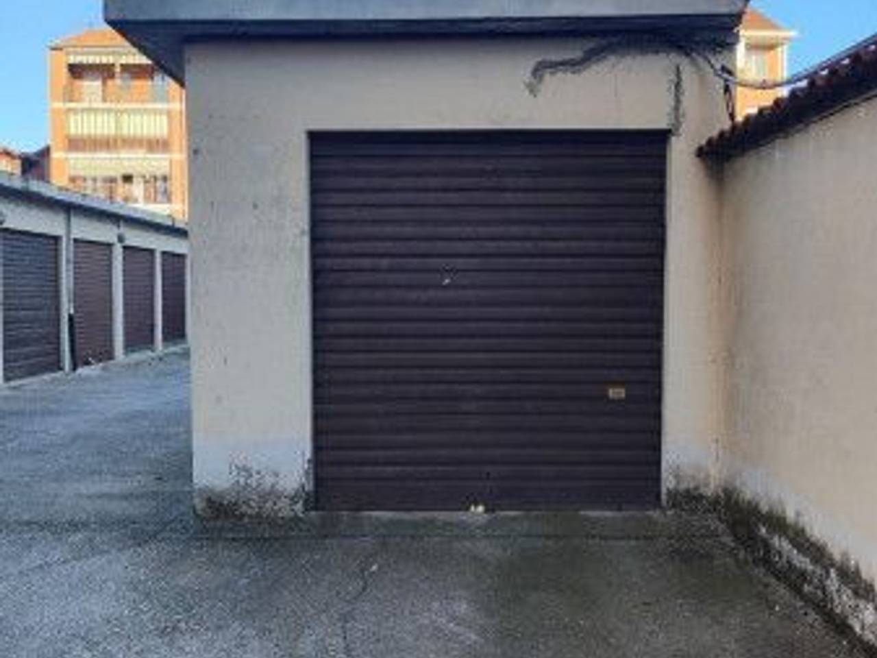 negozio in vendita a Torino in zona Mirafiori Nord