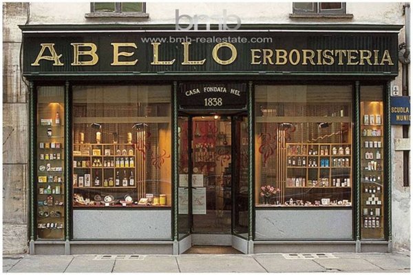 negozio in vendita a Torino in zona Centro Storico