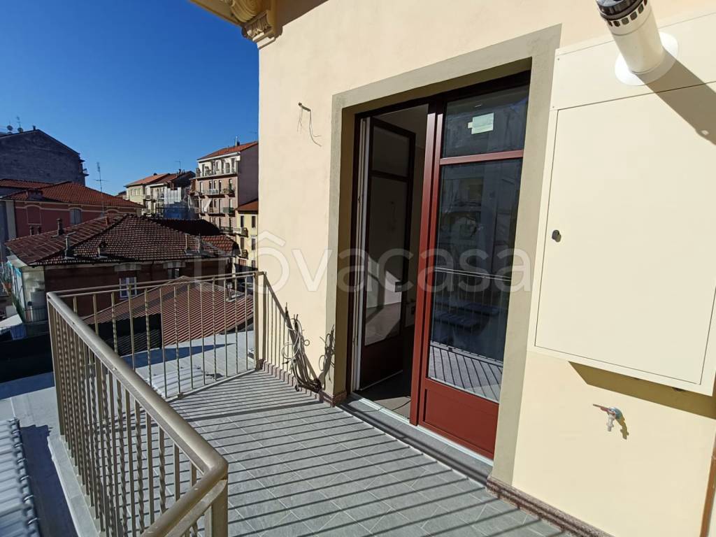 appartamento in vendita a Torino in zona Cenisia