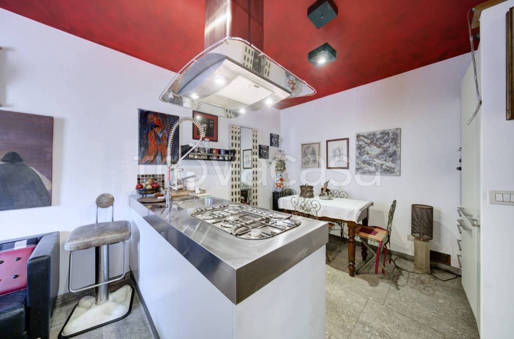 appartamento in vendita a Torino in zona Borgata Vittoria