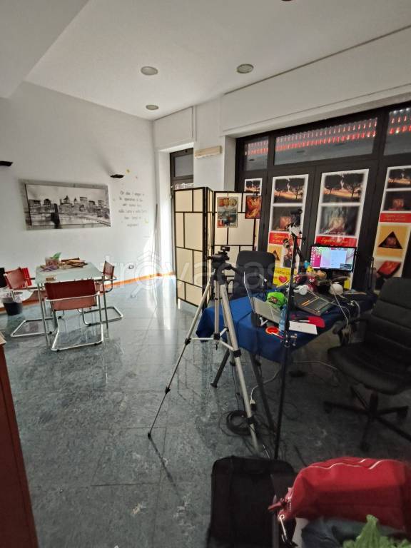 negozio in vendita a Torino in zona Madonna di Campagna