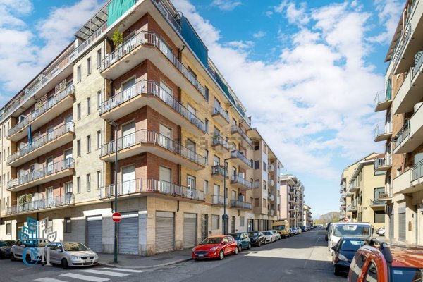 appartamento in vendita a Torino in zona Parella
