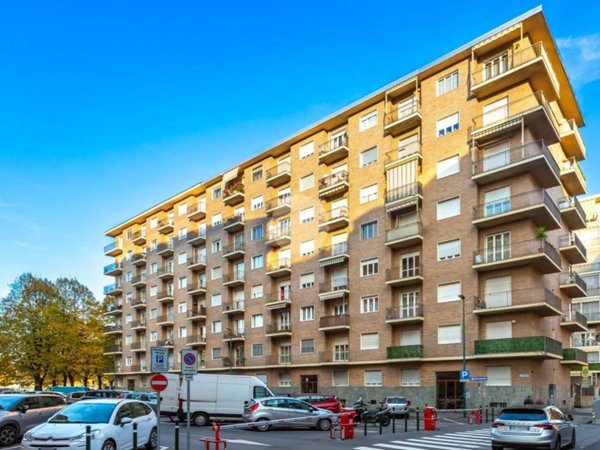 appartamento in vendita a Torino in zona Borgata Vittoria