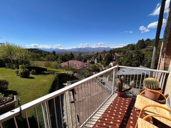 appartamento in vendita a Torino in zona Cavoretto