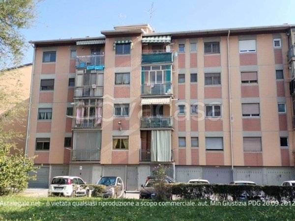 appartamento in vendita a Torino in zona Falchera