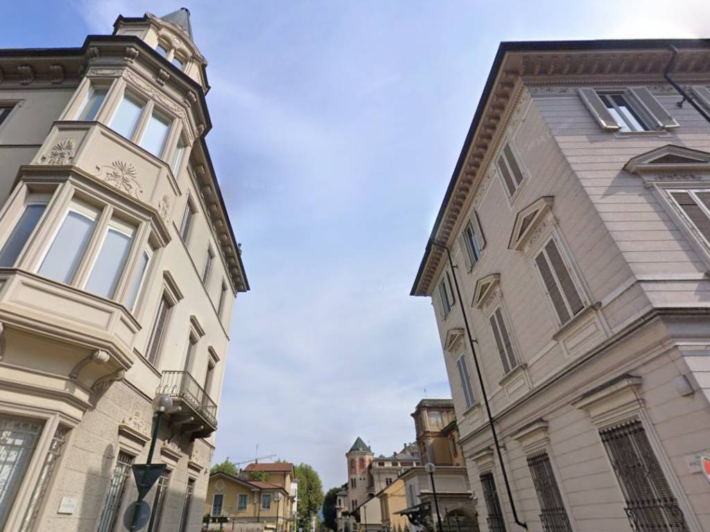 casa indipendente in vendita a Torino in zona Crocetta