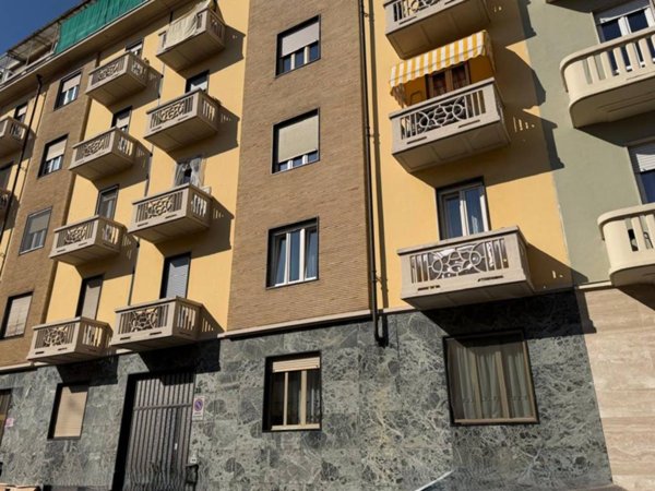 appartamento in vendita a Torino in zona Vallette