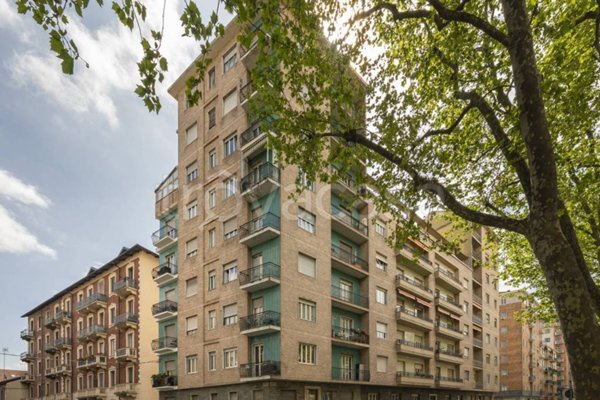 appartamento in vendita a Torino in zona Parella