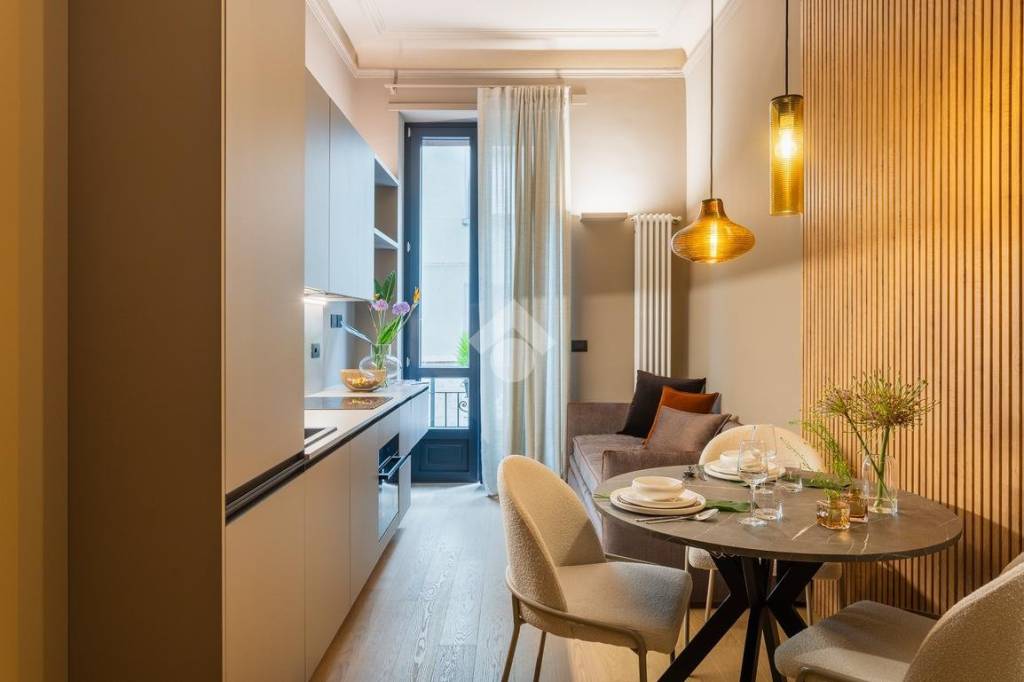 appartamento in vendita a Torino in zona Cit Turin