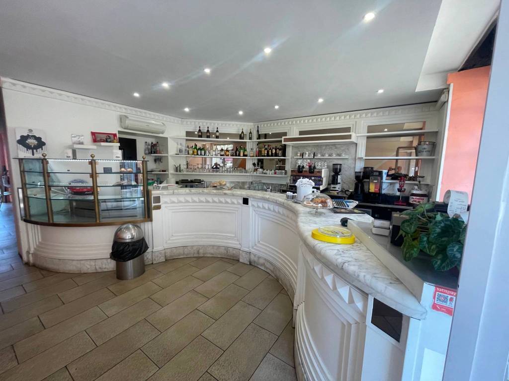 negozio in vendita a Torino in zona San Donato