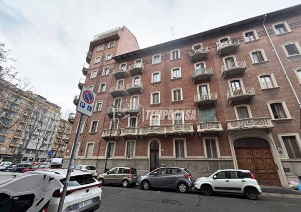 appartamento in vendita a Torino in zona Parella