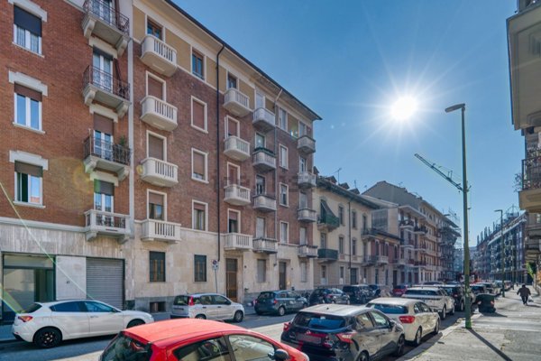 appartamento in vendita a Torino in zona Parella