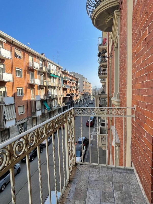 appartamento in vendita a Torino in zona Borgo San Paolo
