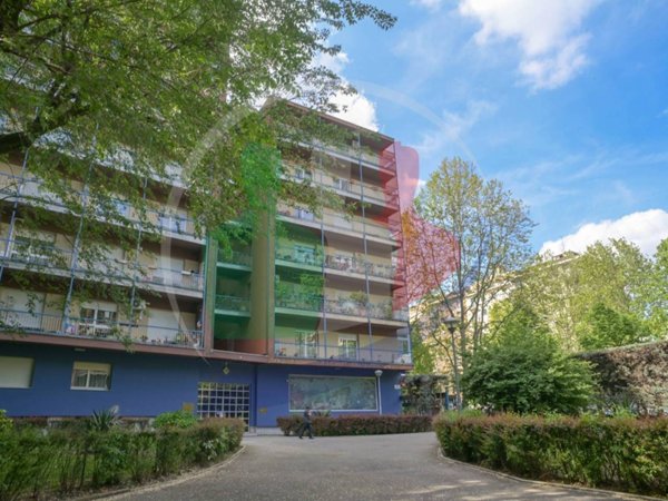 appartamento in vendita a Torino in zona Lingotto