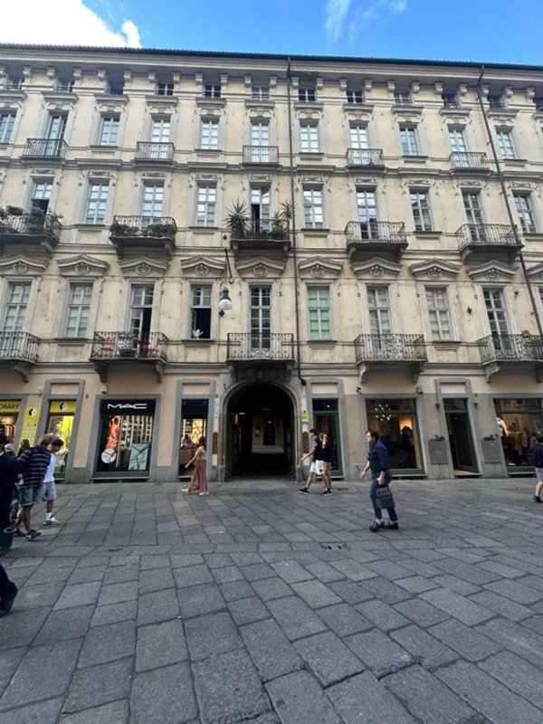 appartamento in vendita a Torino in zona Centro Storico