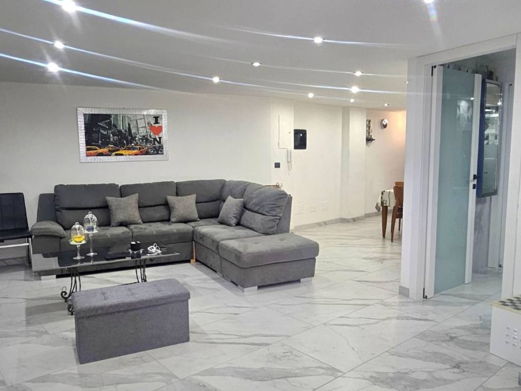 appartamento in vendita a Torino in zona Mirafiori Sud