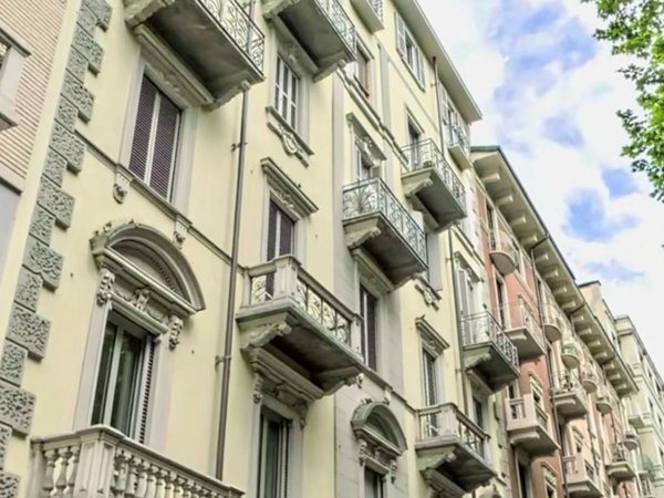 appartamento in vendita a Torino in zona Crocetta