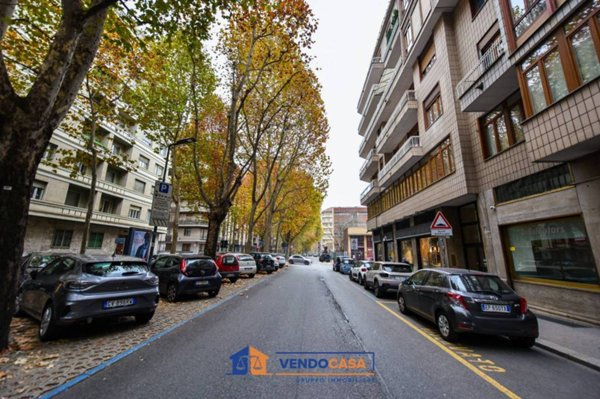 negozio in vendita a Torino in zona Crocetta