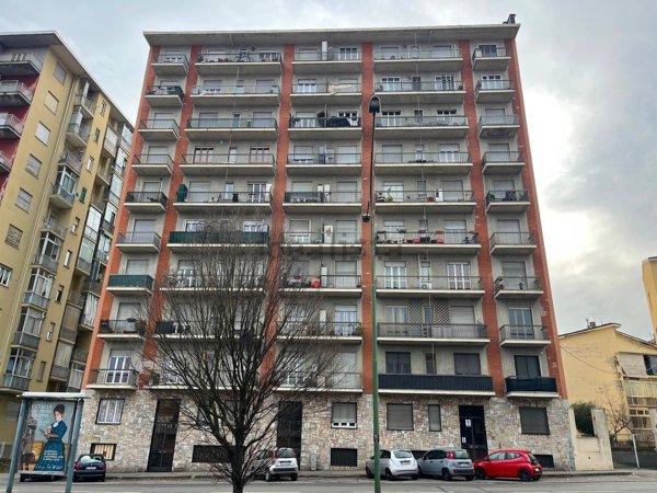 appartamento in vendita a Torino in zona Regio Parco