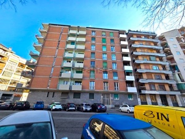 appartamento in vendita a Torino in zona Santa Rita