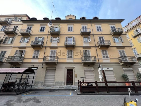 appartamento in vendita a Torino in zona San Salvario