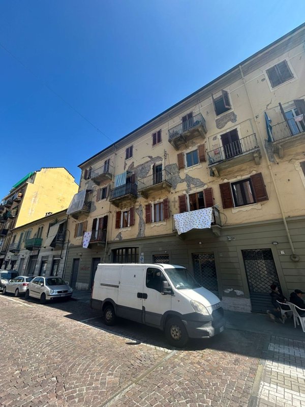 appartamento in vendita a Torino in zona Borgata Vittoria