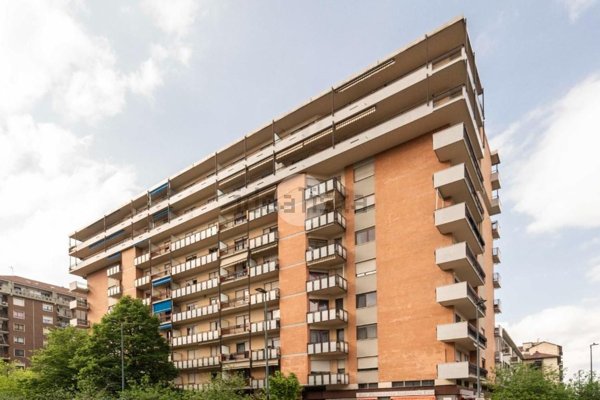 appartamento in vendita a Torino in zona Borgata Vittoria