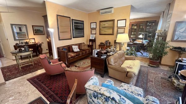 appartamento in vendita a Torino in zona Pozzo Strada