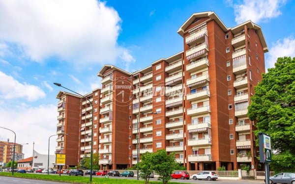appartamento in vendita a Torino in zona Lucento