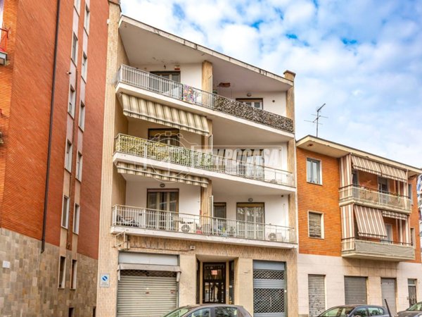 appartamento in vendita a Torino in zona Lucento