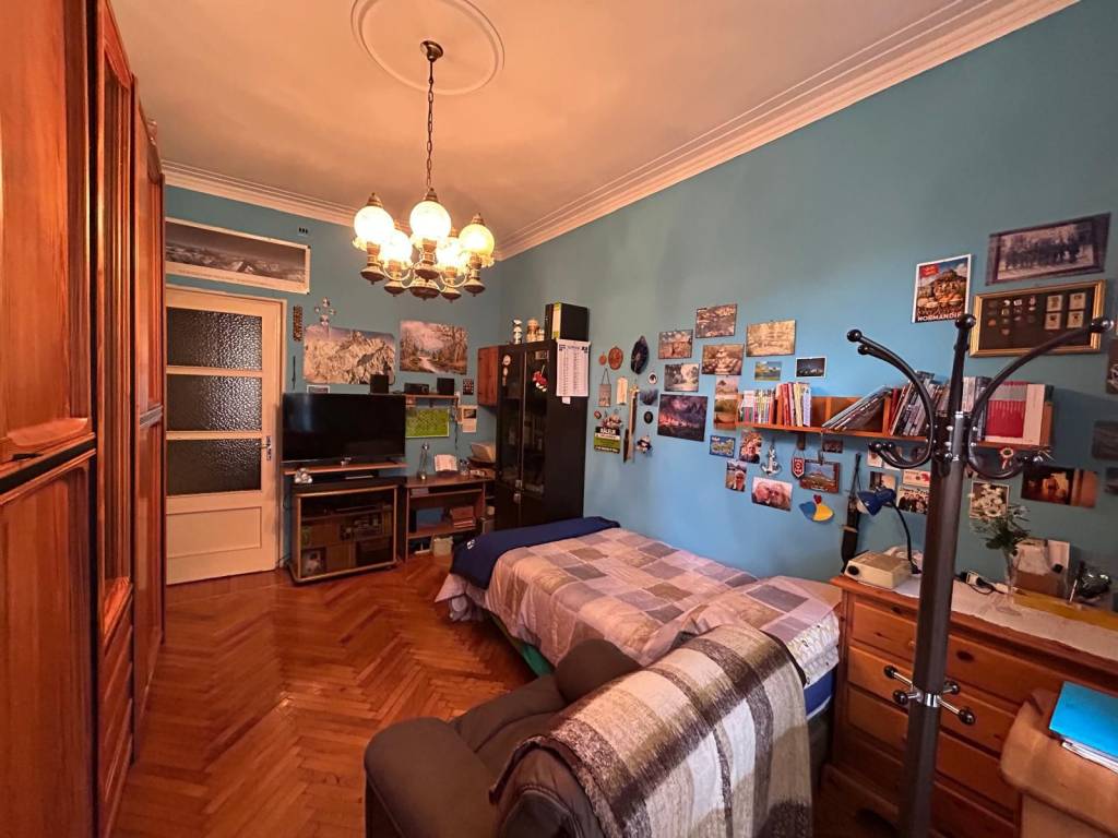 appartamento in vendita a Torino in zona Cit Turin