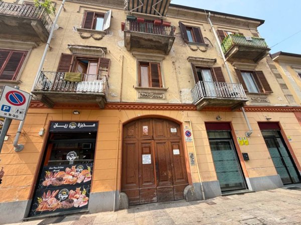 locale di sgombero in vendita a Torino in zona Borgata Vittoria