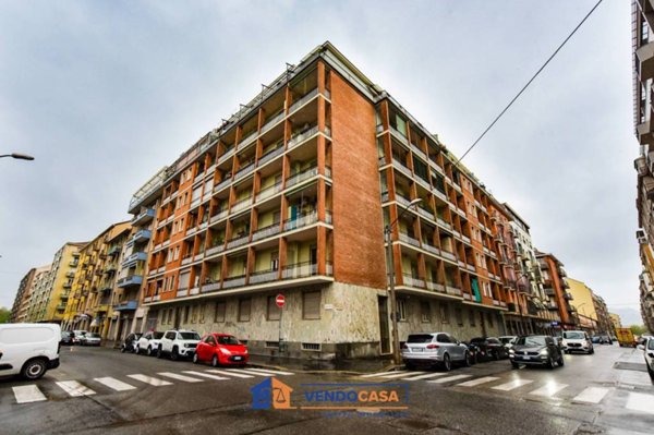 appartamento in vendita a Torino in zona Lingotto