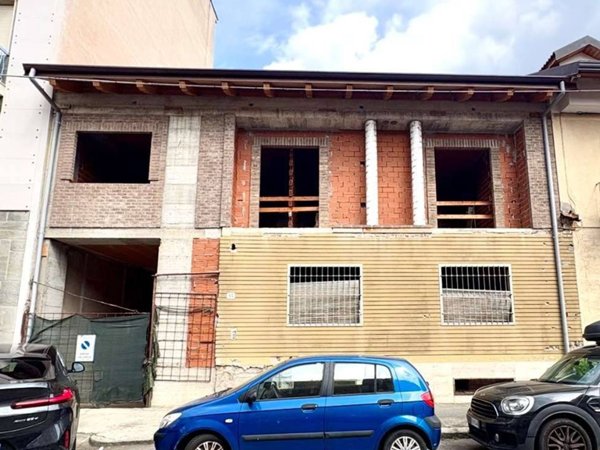casa indipendente in vendita a Torino in zona Pozzo Strada
