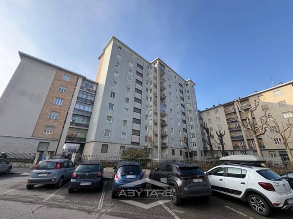 appartamento in vendita a Torino in zona Lingotto