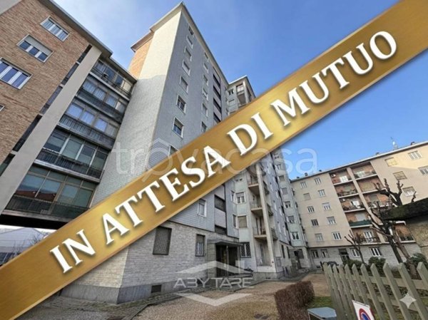 appartamento in vendita a Torino in zona Lingotto