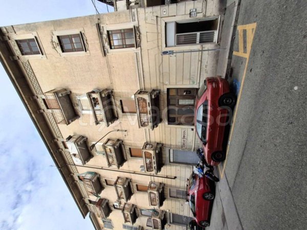 locale commerciale in vendita a Torino in zona Barriera di Milano