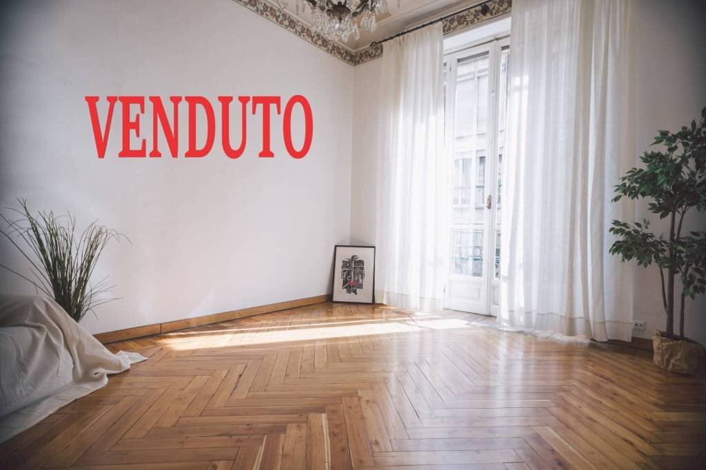 appartamento in vendita a Torino in zona Cit Turin