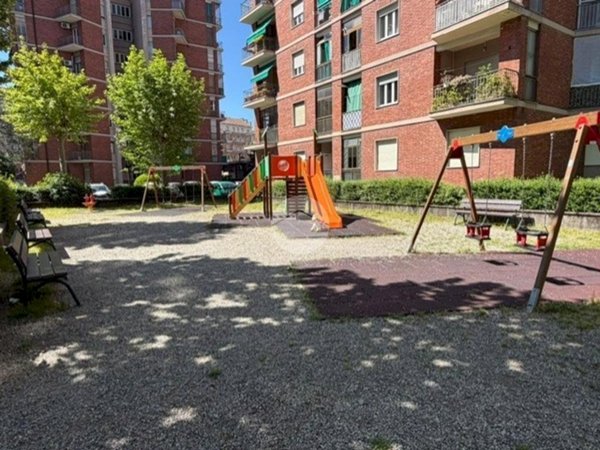 appartamento in vendita a Torino in zona Borgata Vittoria