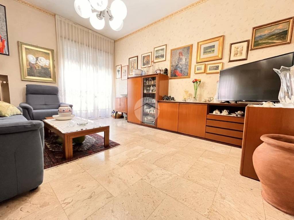 appartamento in vendita a Torino in zona Borgata Vittoria