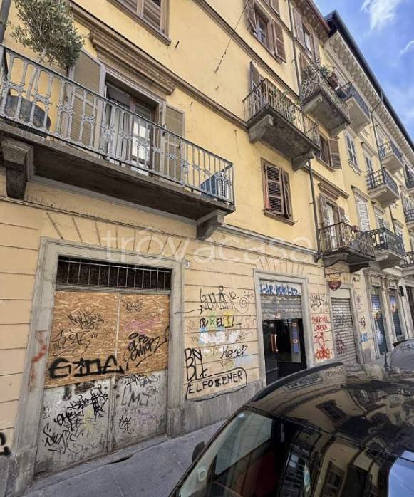 negozio in vendita a Torino in zona San Salvario