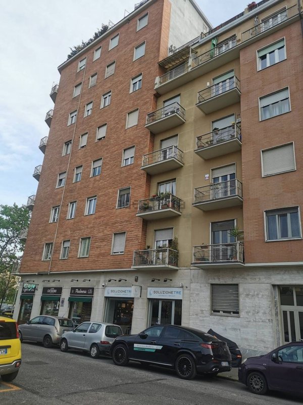 appartamento in vendita a Torino in zona Borgo San Paolo