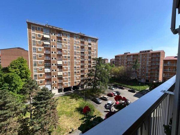 appartamento in vendita a Torino in zona Mirafiori Sud